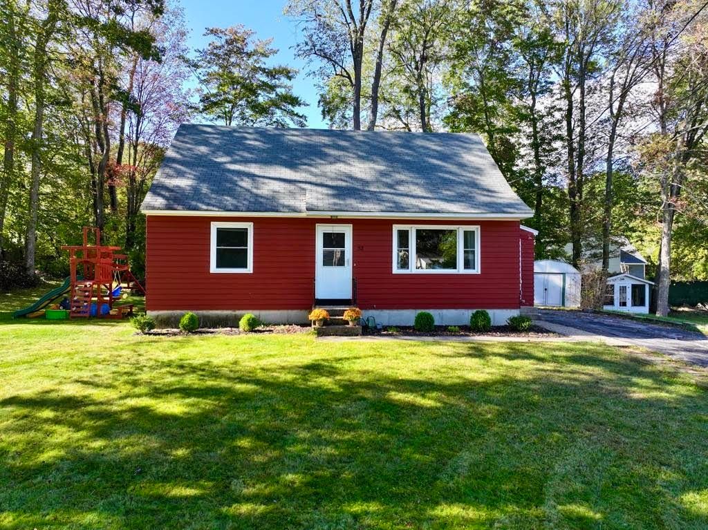 52 Moreau Street, Goffstown, NH 03102
