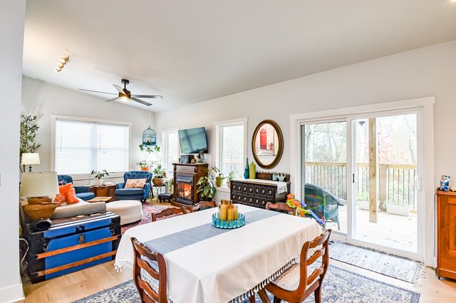 2100 Hill Station Rd, Columbia, TN 38401