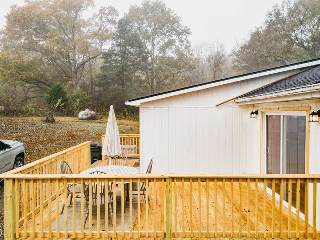 2100 Hill Station Rd, Columbia, TN 38401