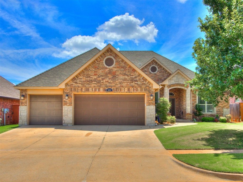 6016 NW 152nd Street, Edmond, OK 73013