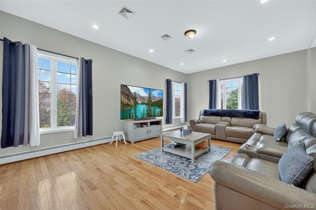 1 Summer Drive, Newburgh, NY 12550