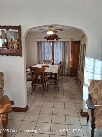 525 E Mount Hope Avenue, Lansing, MI 48910