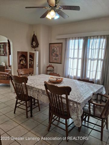 525 E Mount Hope Avenue, Lansing, MI 48910