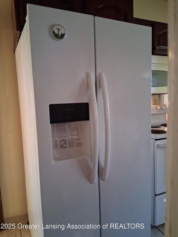 525 E Mount Hope Avenue, Lansing, MI 48910