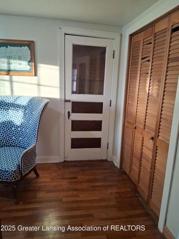 525 E Mount Hope Avenue, Lansing, MI 48910