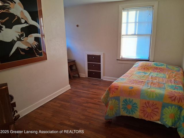 525 E Mount Hope Avenue, Lansing, MI 48910