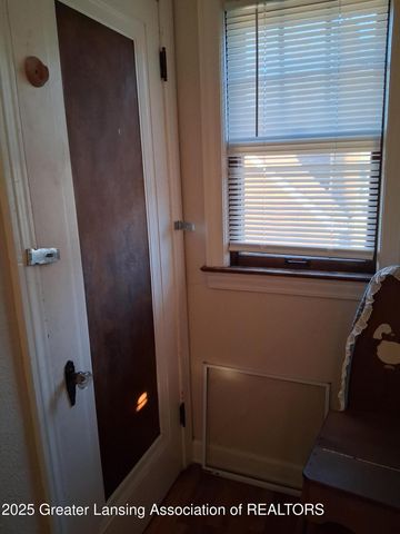 525 E Mount Hope Avenue, Lansing, MI 48910