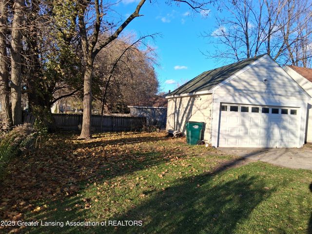 525 E Mount Hope Avenue, Lansing, MI 48910