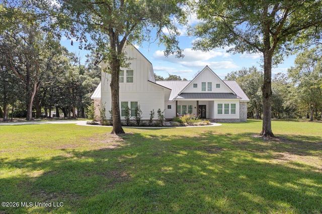 16017 Lorraine Road, Biloxi, MS 39532
