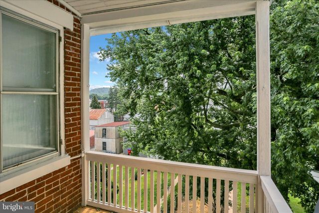 36 N 4TH ST, Hamburg, PA 19526