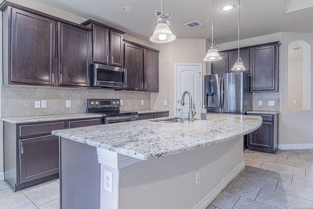 5488 DEVONWOOD ST, Schertz, TX 78108