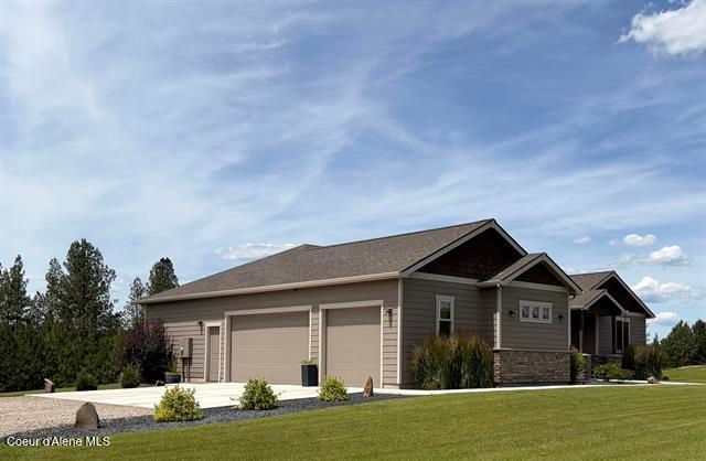 31914 N Zander Ln, Chattaroy, WA 99003