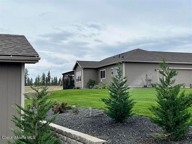 31914 N Zander Ln, Chattaroy, WA 99003