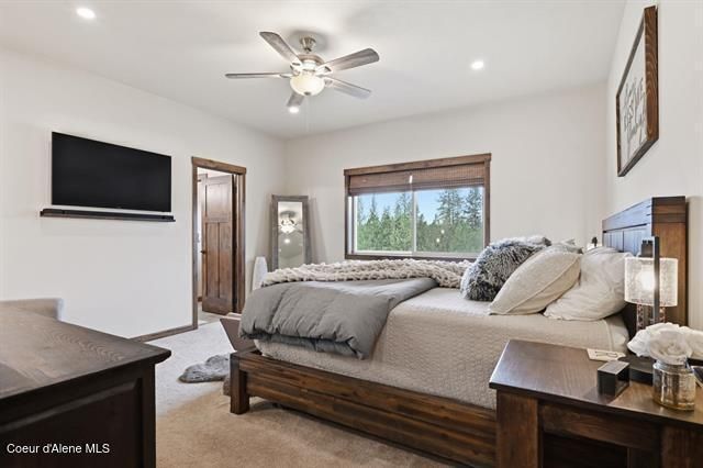 31914 N Zander Ln, Chattaroy, WA 99003