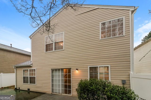 568 Windcroft Circle NW, Acworth, GA 30101