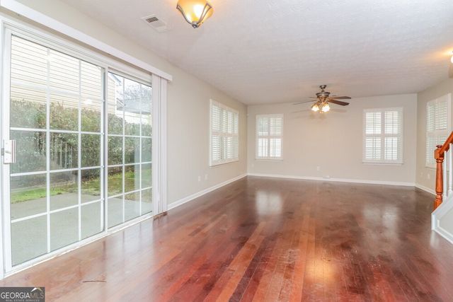 568 Windcroft Circle NW, Acworth, GA 30101