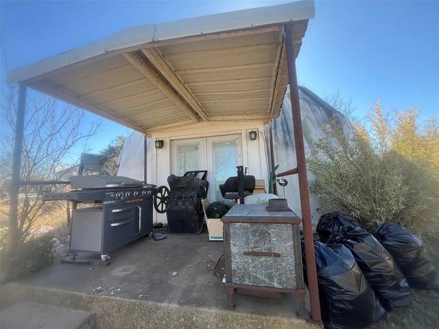 2212 Sunrise Bay Court, Granbury, TX 76048