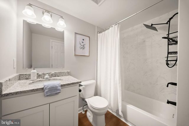 123 SOUTHGATE AVE, Fredericksburg, VA 22408