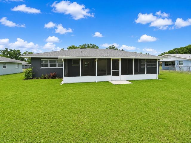 5817 LAKE BREEZE AVENUE, Lakeland, FL 33809