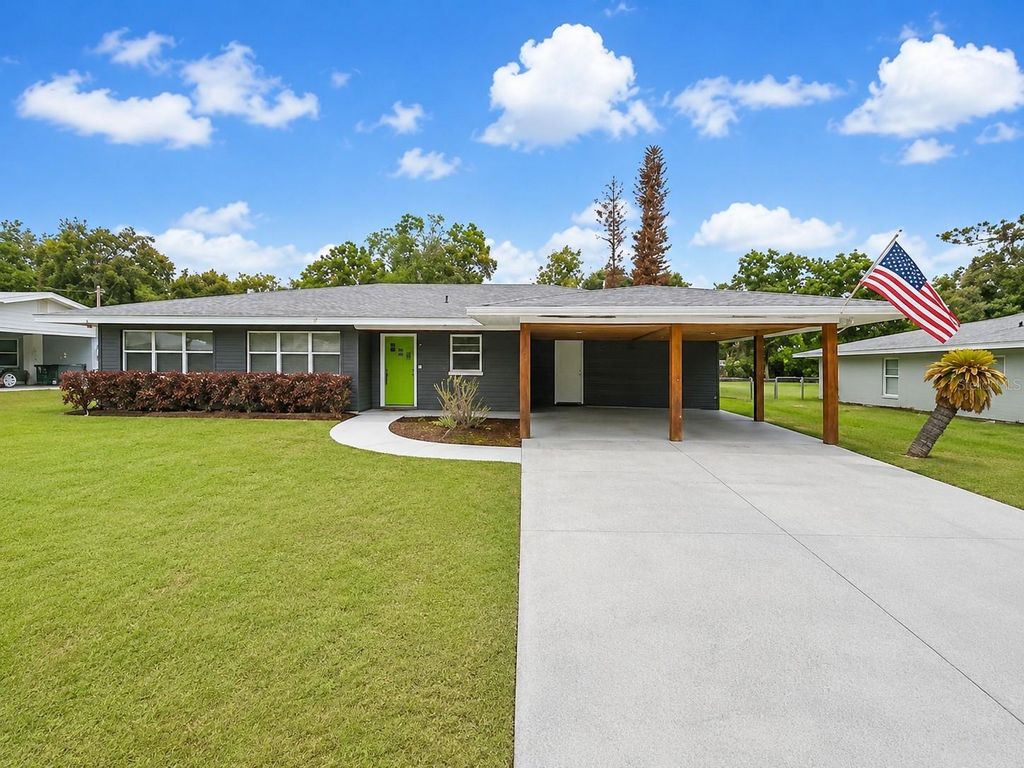 5817 LAKE BREEZE AVENUE, Lakeland, FL 33809