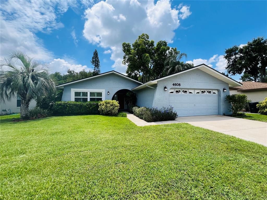 Image 2 of property listing at 4608 RIDGE POINT DRIVE, Tampa, FL 33624