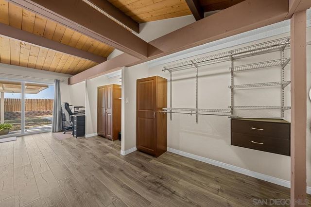 10042 Casa De Oro Blvd, Spring Valley, CA 91977