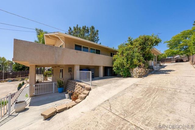 10042 Casa De Oro Blvd, Spring Valley, CA 91977