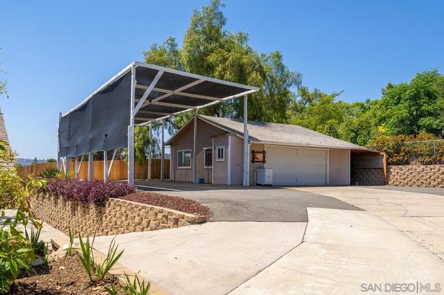 10042 Casa De Oro Blvd, Spring Valley, CA 91977