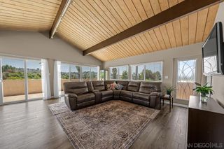 10042 Casa De Oro Blvd, Spring Valley, CA 91977