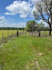 16135 N State Highway 19, Palestine, TX 75803