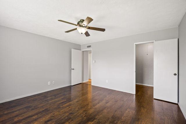 5204 Slay Drive, The Colony, TX 75056