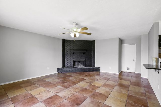 5204 Slay Drive, The Colony, TX 75056