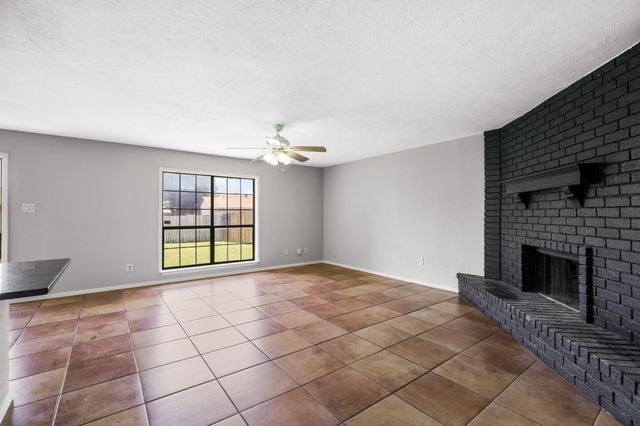 5204 Slay Drive, The Colony, TX 75056