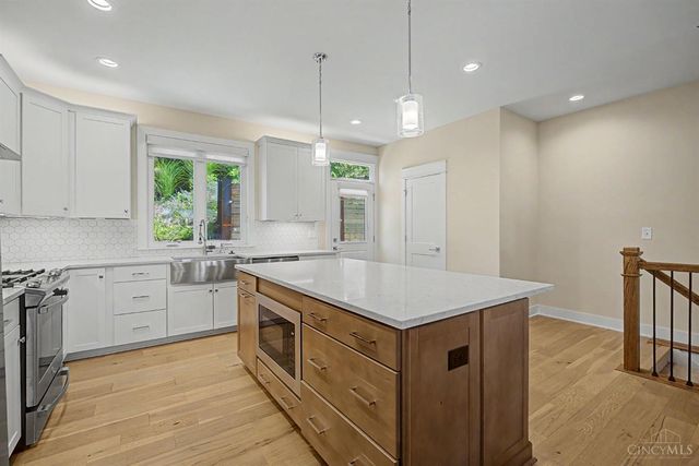 217 S Second St, Loveland, OH 45140
