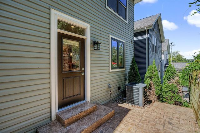 217 S Second St, Loveland, OH 45140