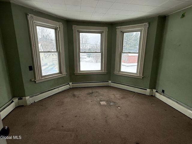 3 Cummings Avenue, Johnstown, NY 12095