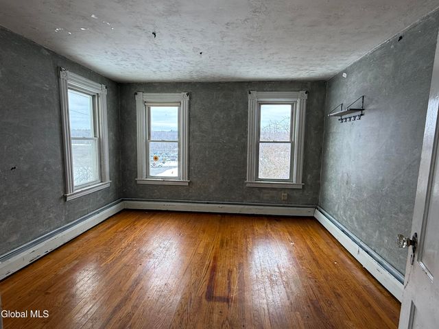 3 Cummings Avenue, Johnstown, NY 12095