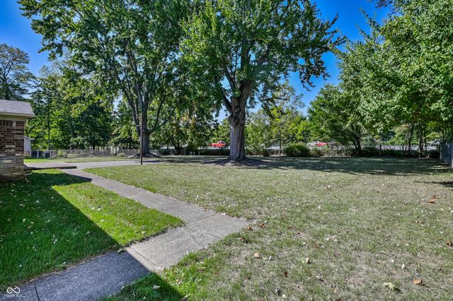 11230 Rolling Springs Drive, Carmel, IN 46033