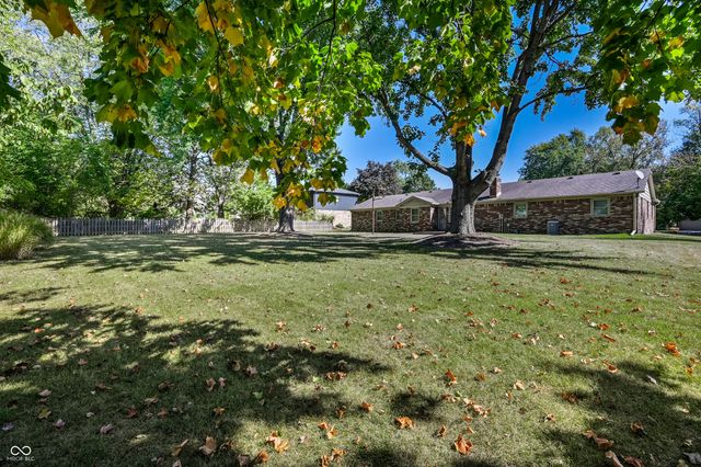 11230 Rolling Springs Drive, Carmel, IN 46033