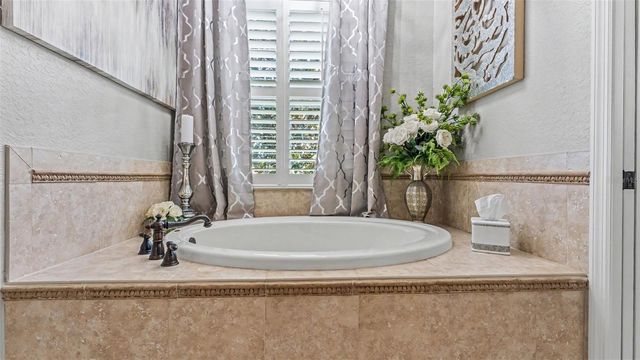 925 ASHTON OAKS CIRCLE, Lakeland, FL 33813