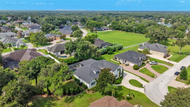 925 ASHTON OAKS CIRCLE, Lakeland, FL 33813