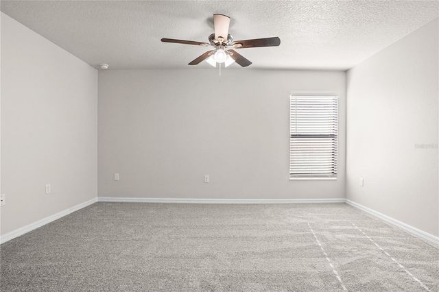 1621 ORNE STREET, Mascotte, FL 34753