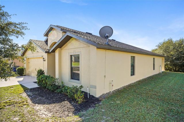 1621 ORNE STREET, Mascotte, FL 34753