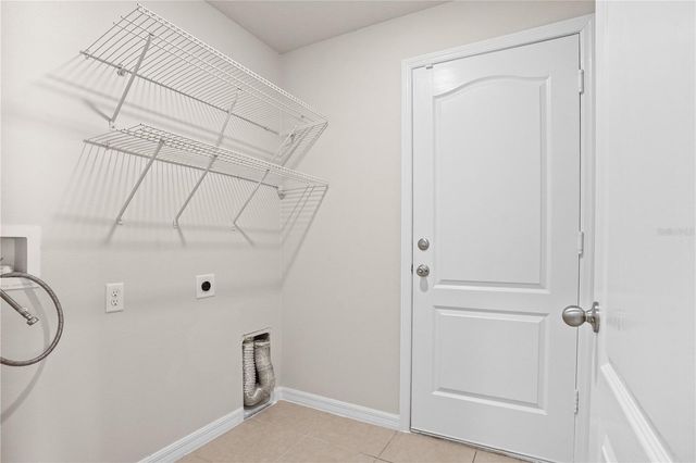 1621 ORNE STREET, Mascotte, FL 34753