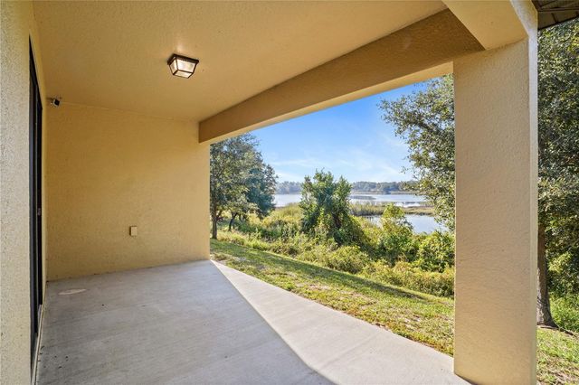 1621 ORNE STREET, Mascotte, FL 34753