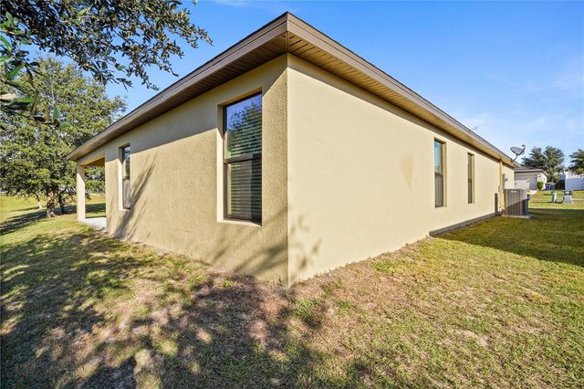1621 ORNE STREET, Mascotte, FL 34753