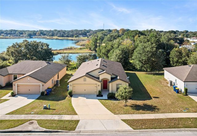 1621 ORNE STREET, Mascotte, FL 34753