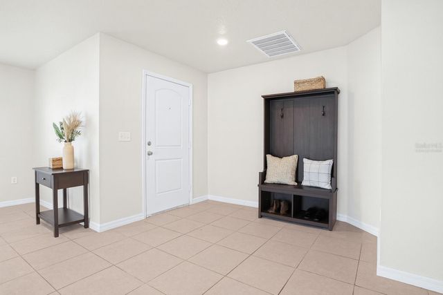 1621 ORNE STREET, Mascotte, FL 34753