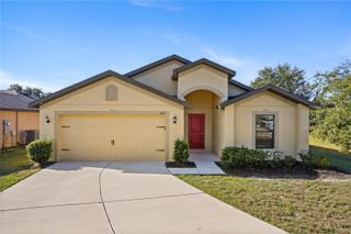 1621 ORNE STREET, Mascotte, FL 34753