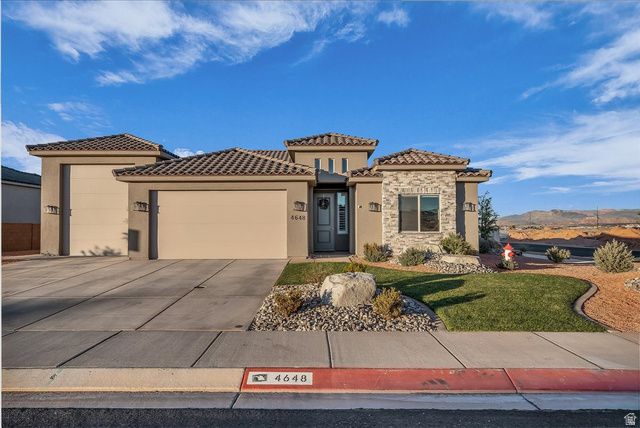 4648 W 3080 S, Hurricane, UT 84737